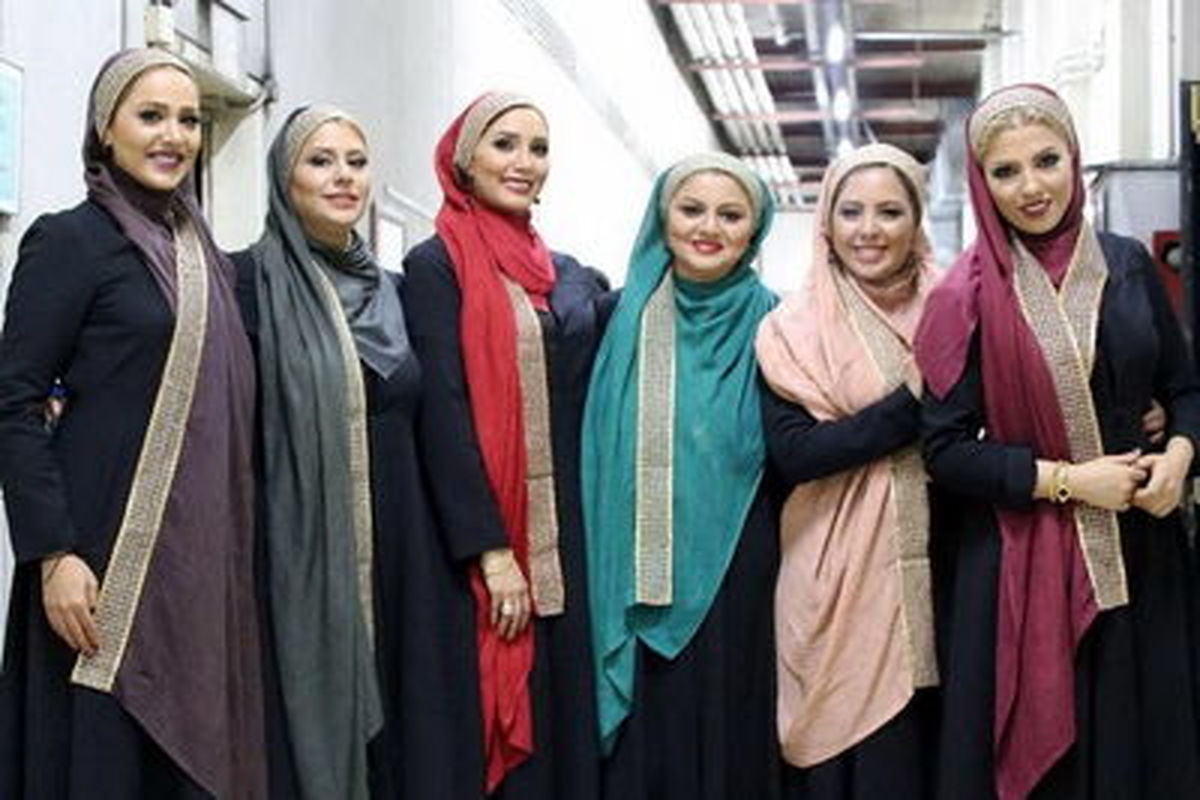 آقای مجری این بار در تالار وحدت می خواند