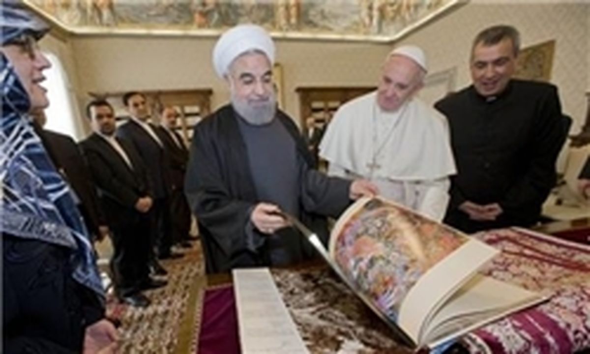 در دیدار پاپ و روحانی چه گذشت؟/+عکس