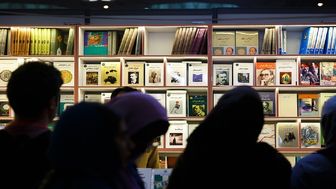 حمایت از مولفان منجر به کاهش هزینه کتاب خواهد شد