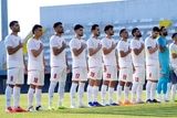 تصاویری از احترام ملی‌پوشان فوتبال به سرود ایران