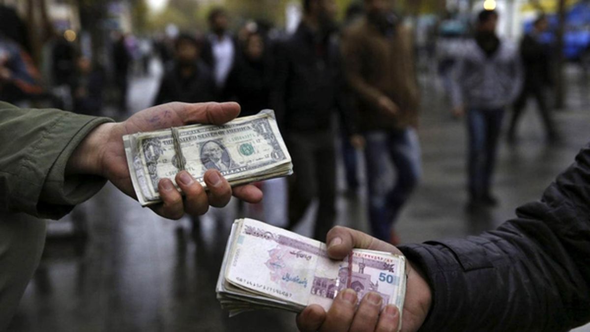 دلارفروش‌های فردوسی خریدار نیستند

