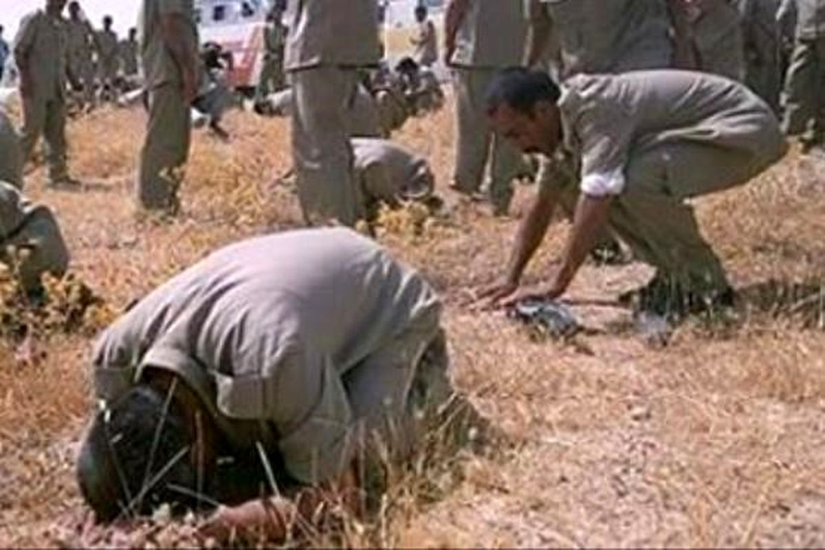  "کمپ شماره 12"  روی آنتن رادیو نمایش