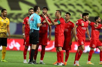 کارشناسی داوری بازی سپاهان و پرسپولیس/ پنالتی گرفته نشده برای پرسپولیس؟
