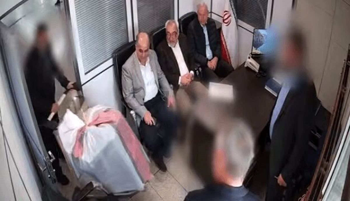 کشف استارلینک از چمدان دیپلمات اروپایی +فیلم