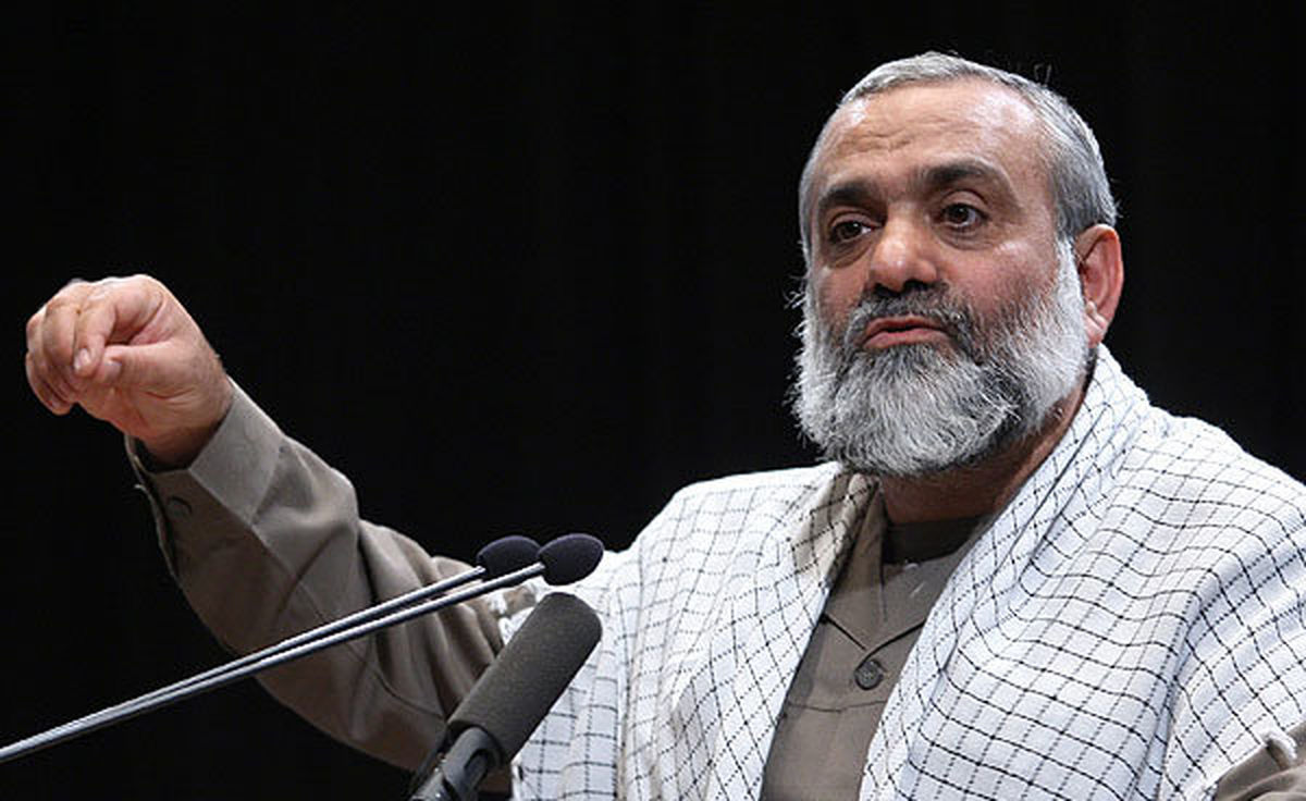برخی رسانه‌ها در خدمت دشمن هستند