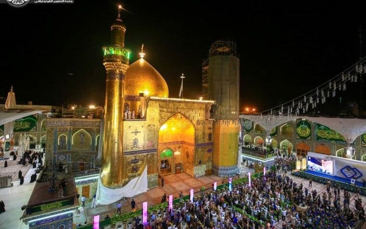 ترمیم و طلاکاری گلدسته حرم امام علی(ع) /تصاویر