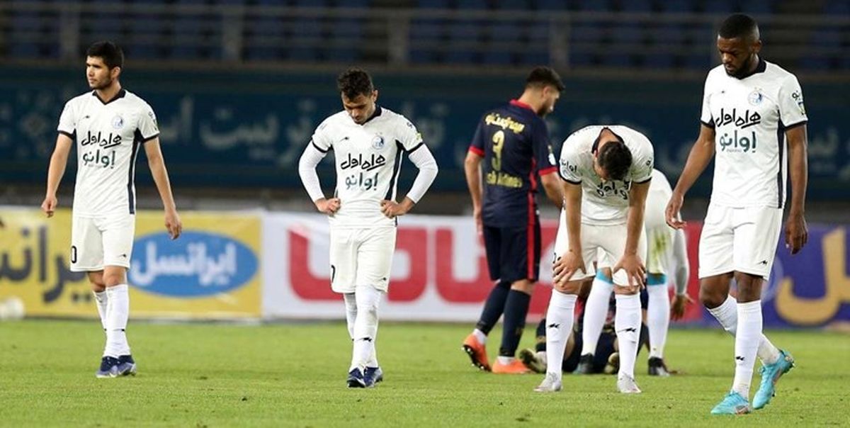 می خواهند استقلال قهرمان نشود