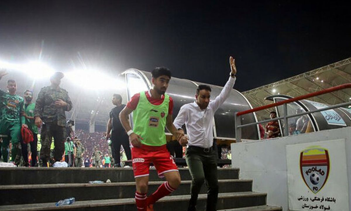 پرسپولیسی‌ها، مدال به دست از میدان گریختند