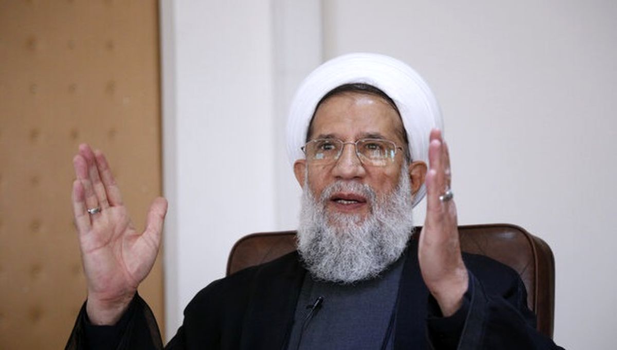 دشمن با فشار حداکثری در صدد خسته کردن مردم از انقلاب و رهبری است