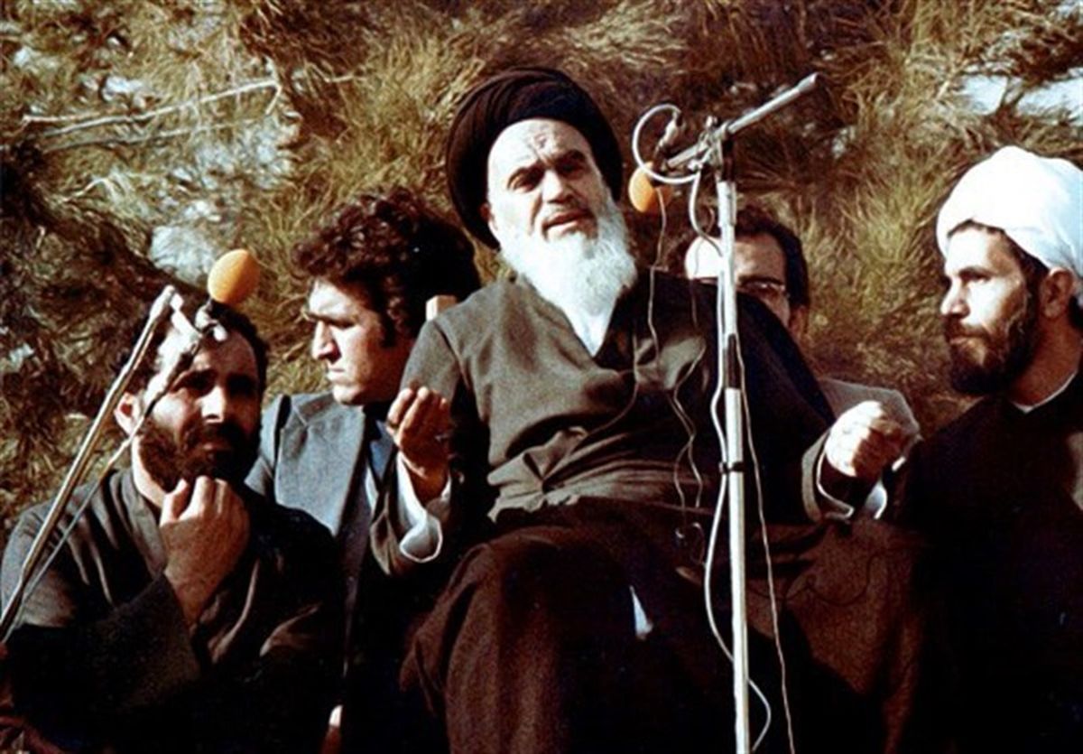 متن سخنرانی امام در بهشت زهرا را اینجا بخوانید
