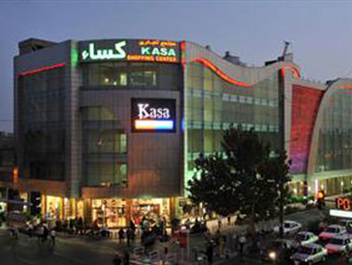محله پیروزی پر از مراکز خرید اما بدون پارکینگ!