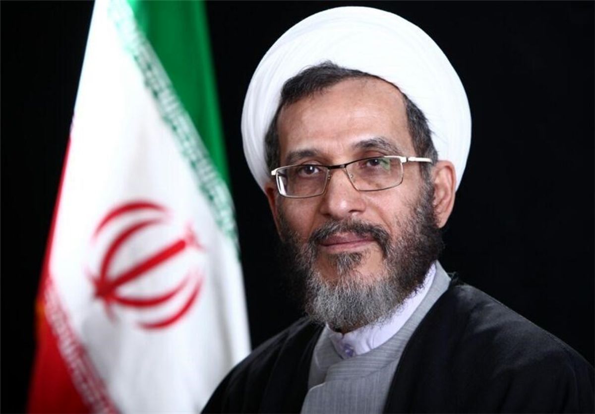 درباره دیدار فائزه هاشمی با بهائیان باید تحقیق کنم