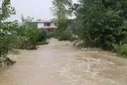 جاری شدن سیل در صومعه سرا/ گزارش تصویری