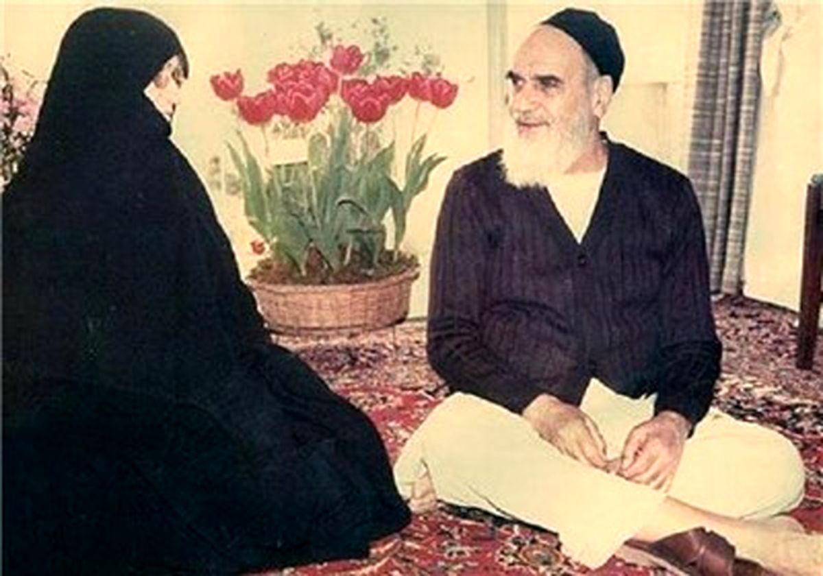 همسر امام خمینی(ره) از زندگی مشترک می‌گوید