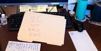 سرقت یک لپ‌تاپ از دفتر کار نانسی پلوسی