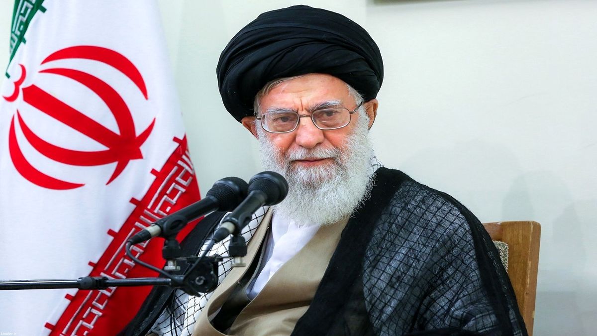 راز «وحدت ملی» در سیره مقام معظم رهبری