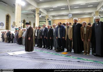 دیدار شاعران و اساتید ادبیات فارسی با رهبر انقلاب/گزارش تصویری