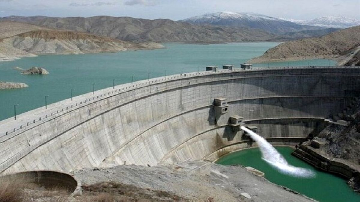 کاهش چشم‌گیر ذخیره آب در پشت سدهای کشور
