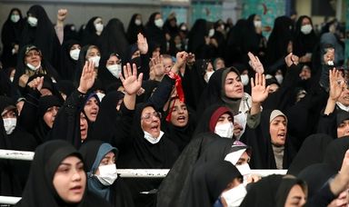 جمعی از معلمان و فرهنگیان با رهبر انقلاب دیدار کردند/گزارش تصویری