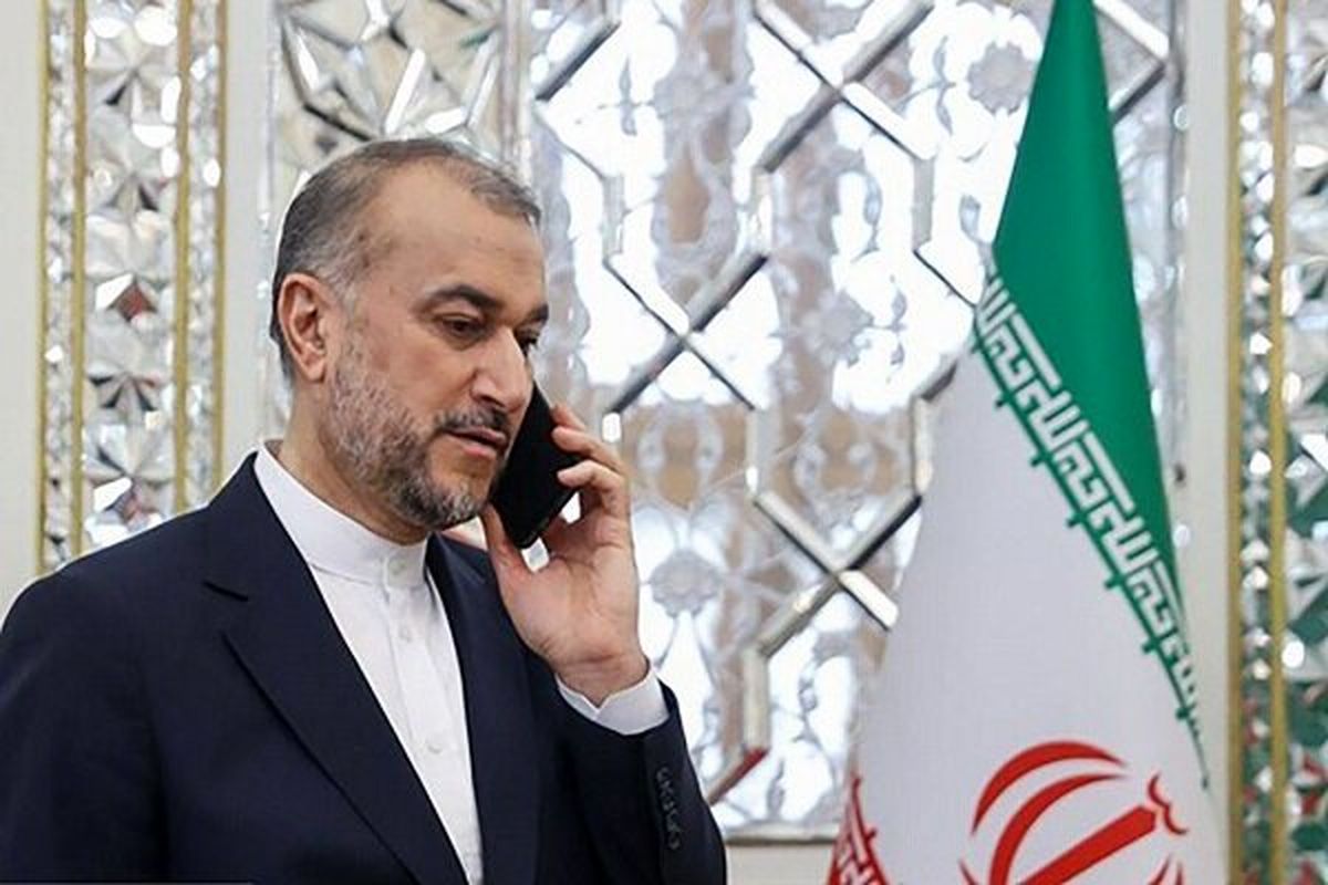  وداع خانواده وزیر امور خارجه با پیکر شهیدشان