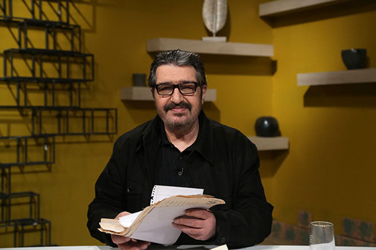 
تنها برنامه‌ سال تحویل که بدون مهمان سال را تحویل می‌کند!
